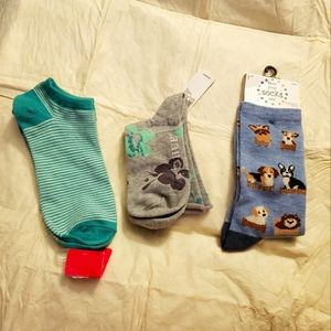 3 pairs of Women's socks